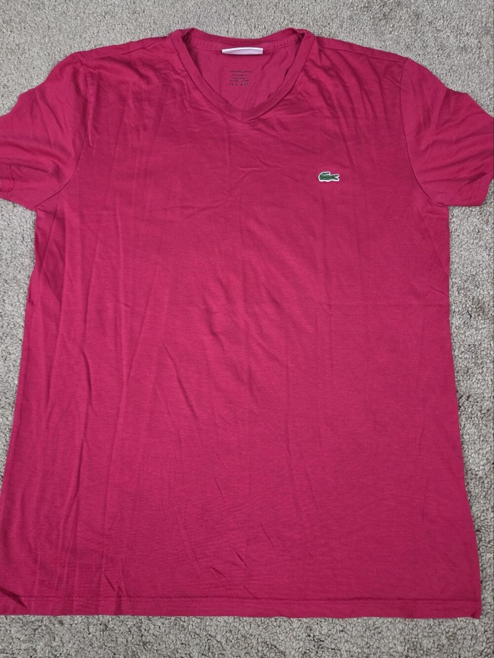 Lacoste Men's Classic Crew Neck T-Shirt in Fuchsia